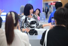 <b>为人工智能成长供给全方位：既包罗算力支撑、</b>